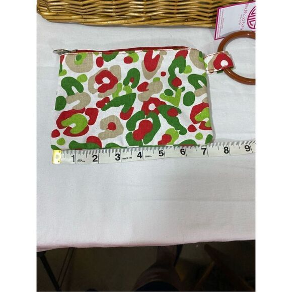 Buckhead Bettie’s Holiday Wristlet - Picture 4 of 5